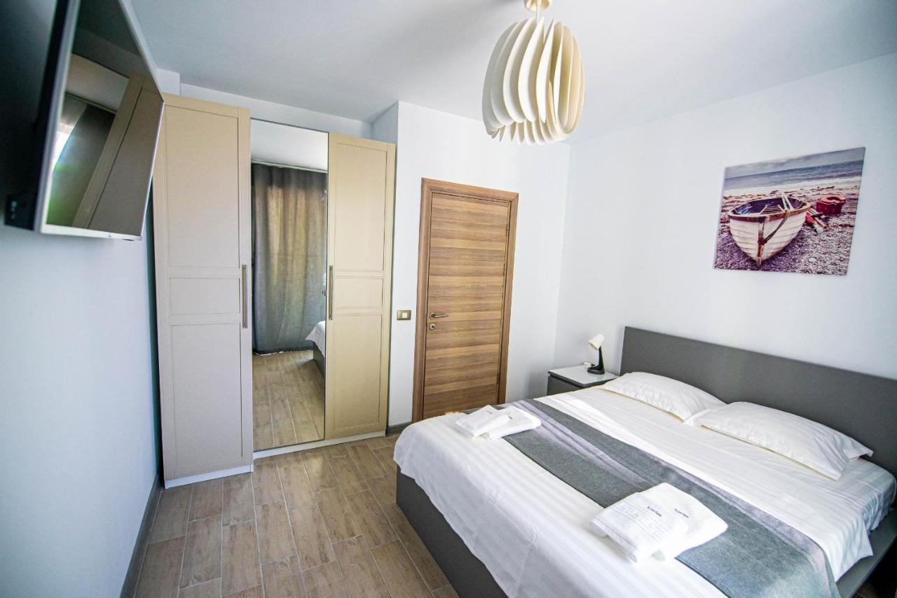 Apartment Katrina - Alezzi Beach - Sea View Нэводари Экстерьер фото